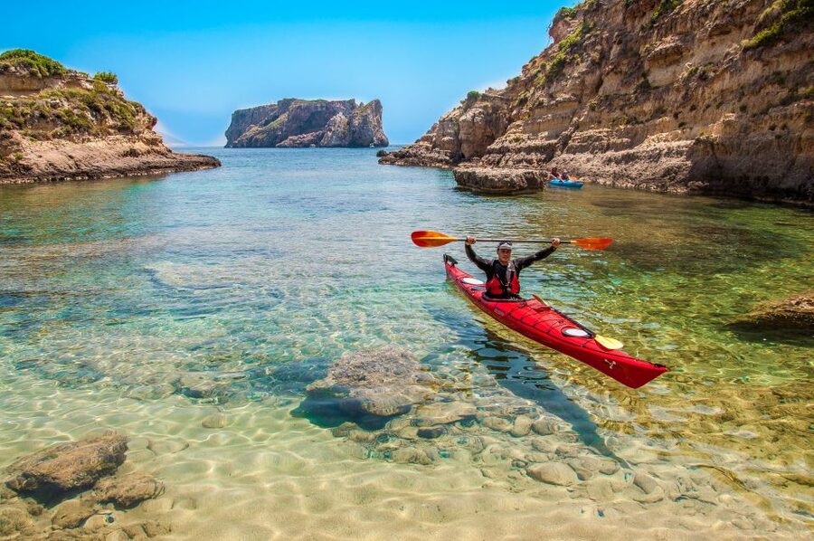 Navarino Bay: Sea Kayaking with Lunch - The paddle back to Golden Sand