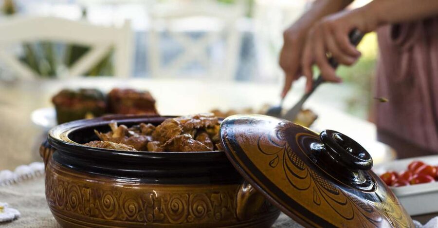 Naxos: Half-Day Cooking Class at Basiliko Family Tavern - Who should book this activity