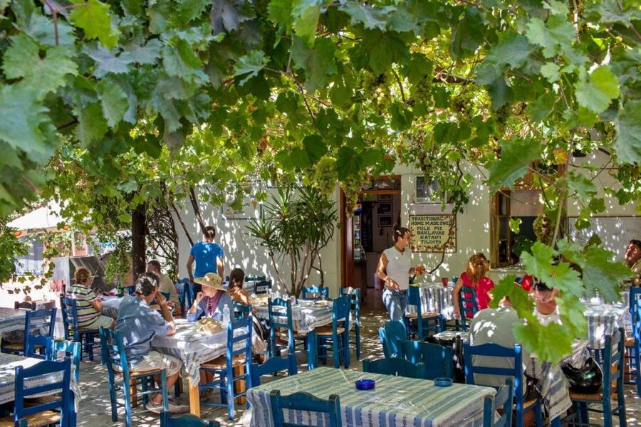 Naxos: Half-Day Guided History and Culture Sightseeing Tour - Damalas pottery and the value of meeting a maker