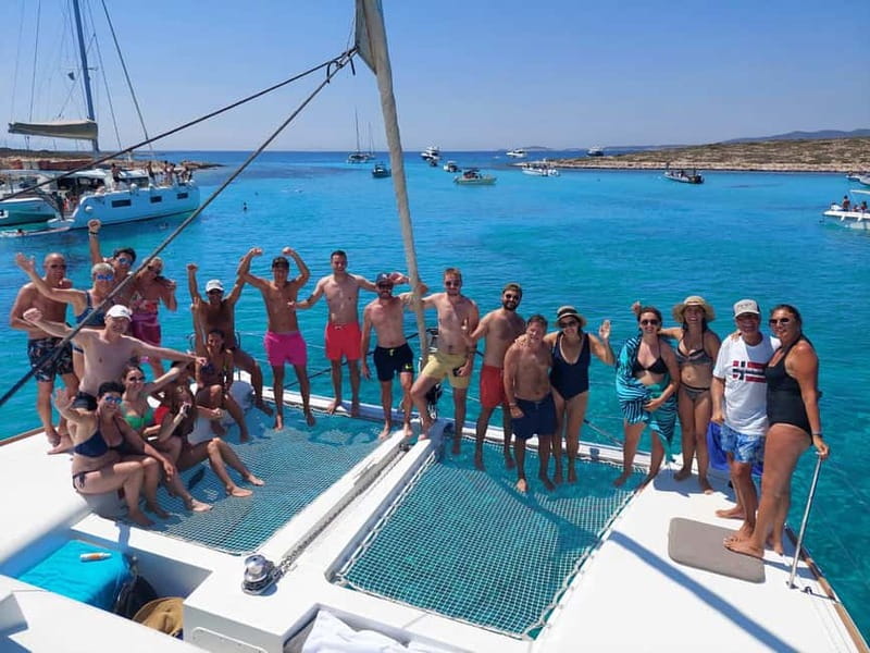 Naxos: Naxos Catamaran Sailing Cruise with Lunch and Drinks - Swim stops around Naxos and Paros