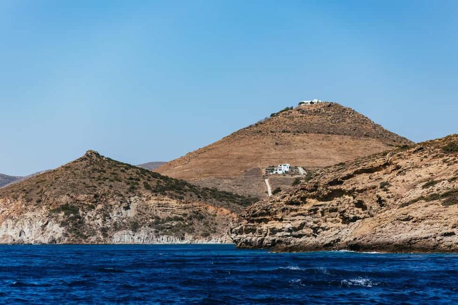 Naxos/ Paros: Sailing Cruise with Food and Drinks - Group size, boat space, and comfort