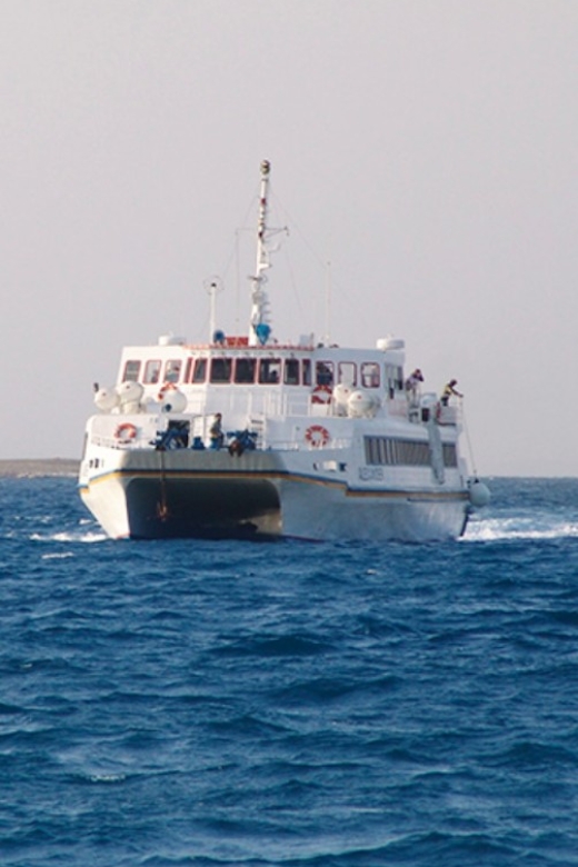 Naxos: Santorini Day Trip by Boat with Guided Tour - Why the Naxos to Santorini crossing matters