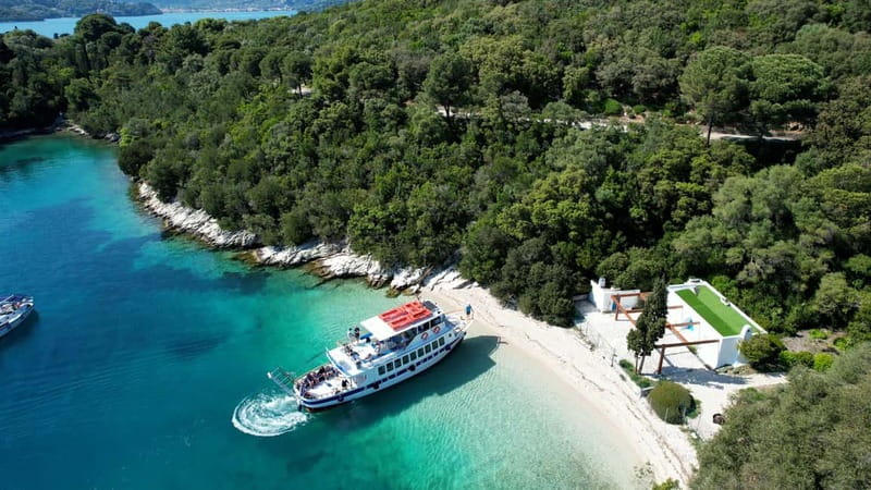 Nydri: Island Hopping Boat Cruise with Beach BBQ Lunch - The crew, guiding, and atmosphere aboard Ionian Star
