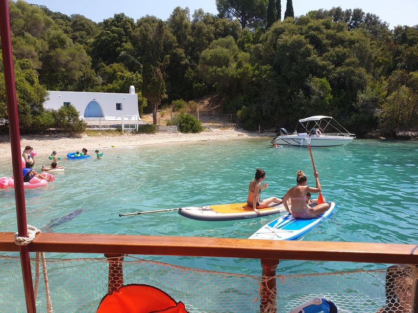 Nydri: Island-hopping Boat Cruise with Lunch and Drinks - Key points to know before booking