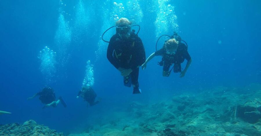 Oia: 2 Guided Scuba Dives off Santorini for Certified Divers - Meeting Atlantis Oia at 9:00 AM