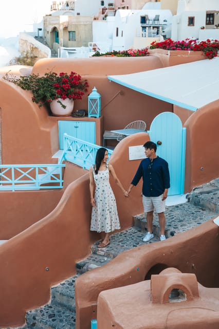 Oia: Couple photoshoot with 30 edited Photos - Flying dress and solo options