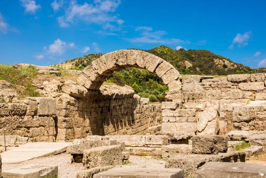 Olympia: Archaeological Site & Museum E-Ticket & Audio Guide - Starting at the Gymnasium and finding the route