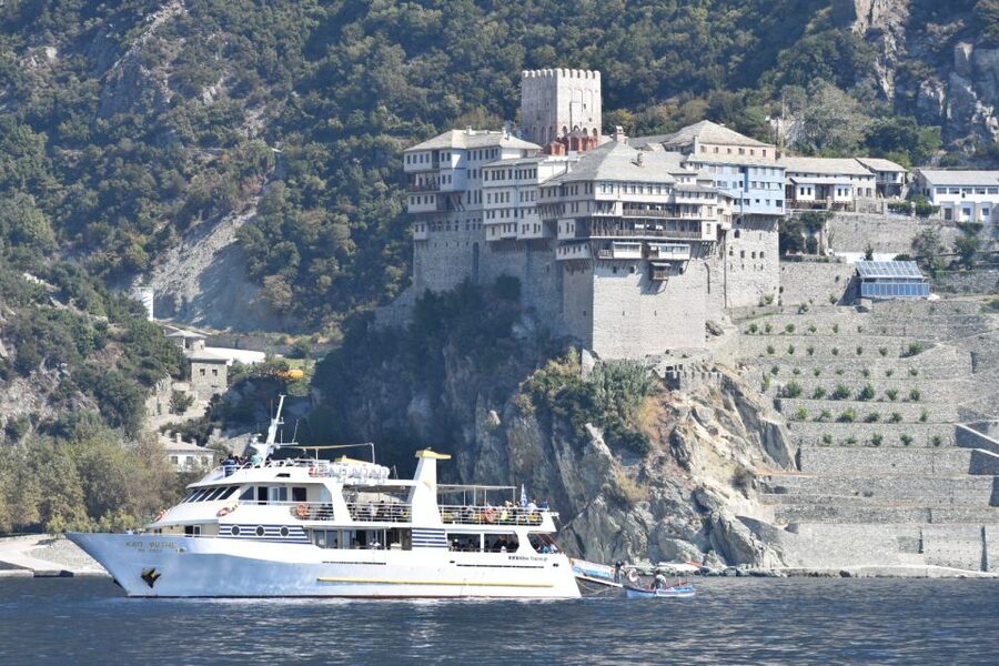 Ouranoupoli: Mount Athos Peninsula Sightseeing Cruise - The western coast and its eight monasteries