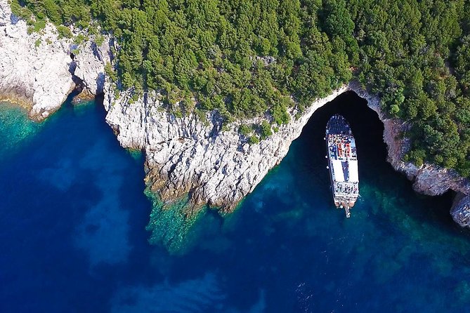 Parga & Sivota Islands Blue Lagoon Cruise from Corfu - Guides, languages, and group size