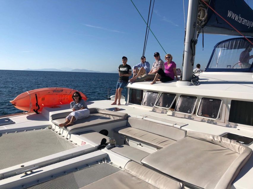Paros: Catamaran Cruise with Swimming, Meal and Drinks - Key points at a glance