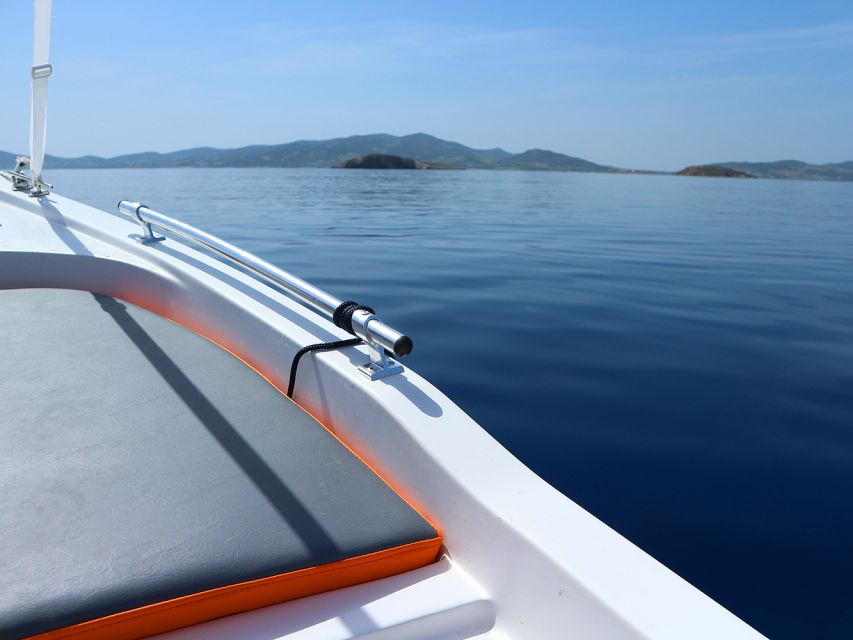 Paros: Full-Day Small Boat Rental with Self-Driving - Handling the boat when the wind picks up
