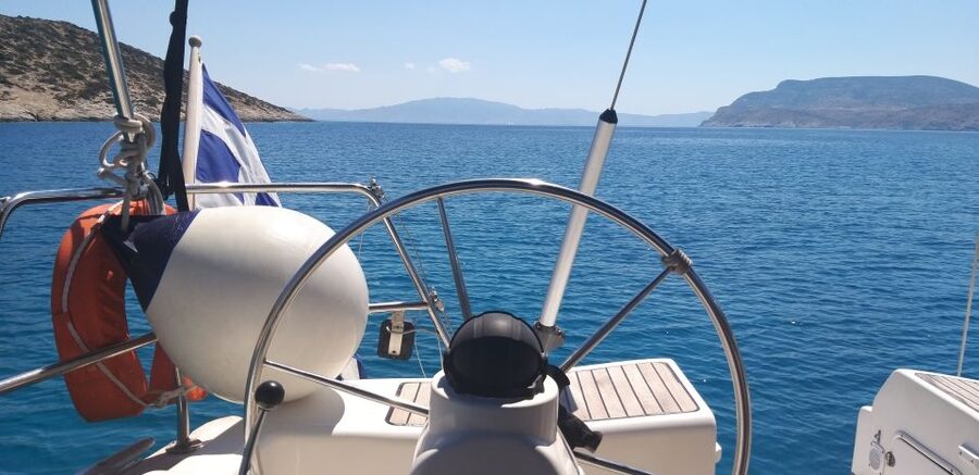 Paros: Iraklia, Schinoussa, & Naxos Sailing Tour with Lunch - Sailing onward to Schinoussa