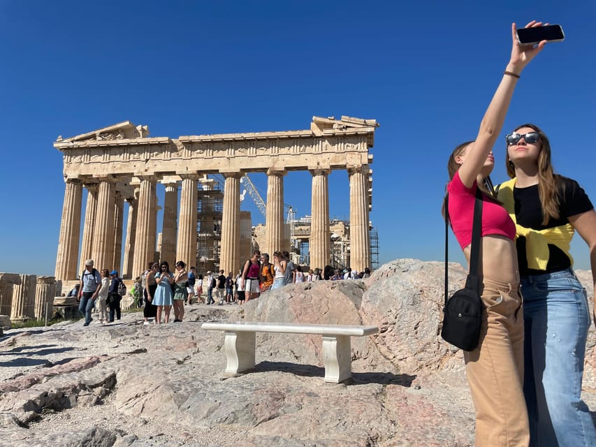 Parthenon & Acropolis Guided Tour in Spanish -Option Tickets - Erechtheion and the famous Caryatids