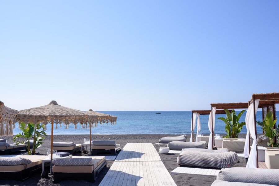 Perivolos Beach: Sun-Bed Experience FortyOne Bar Restaurant - What your day can look like from 10:00 AM