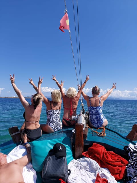 Porto Rafti: Athens Cruise Tour with Mediterranean BBQ - A BBQ lunch cooked on board