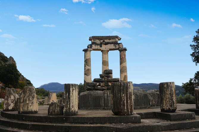 Premium Delphi Day Trip with an Expert Guide, Museum & Lunch - Why Delphi is worth a full day from Athens