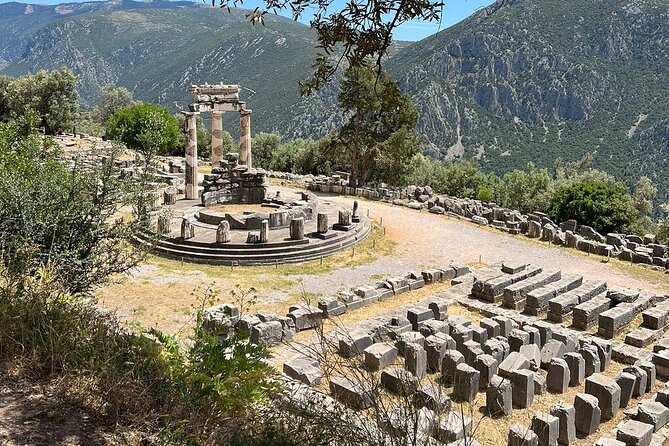 Premium Delphi Day Trip with an Expert Guide, Museum & Lunch - Returning to Athens in the evening