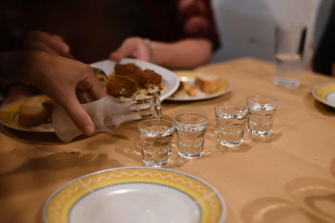 Private Athens By Night Food Tour & Wine Tasting of 5 Varieties - Monastiraki souvlaki, the right opening act
