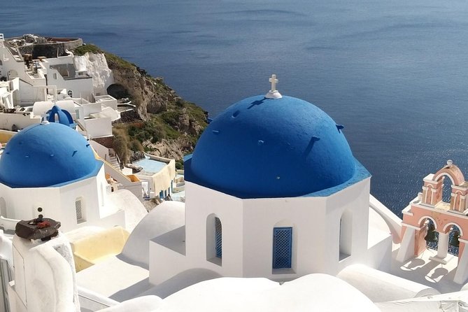 Private Classic Santorini Panorama: Visit the most popular destinations! - The lighthouse changes your view of the caldera
