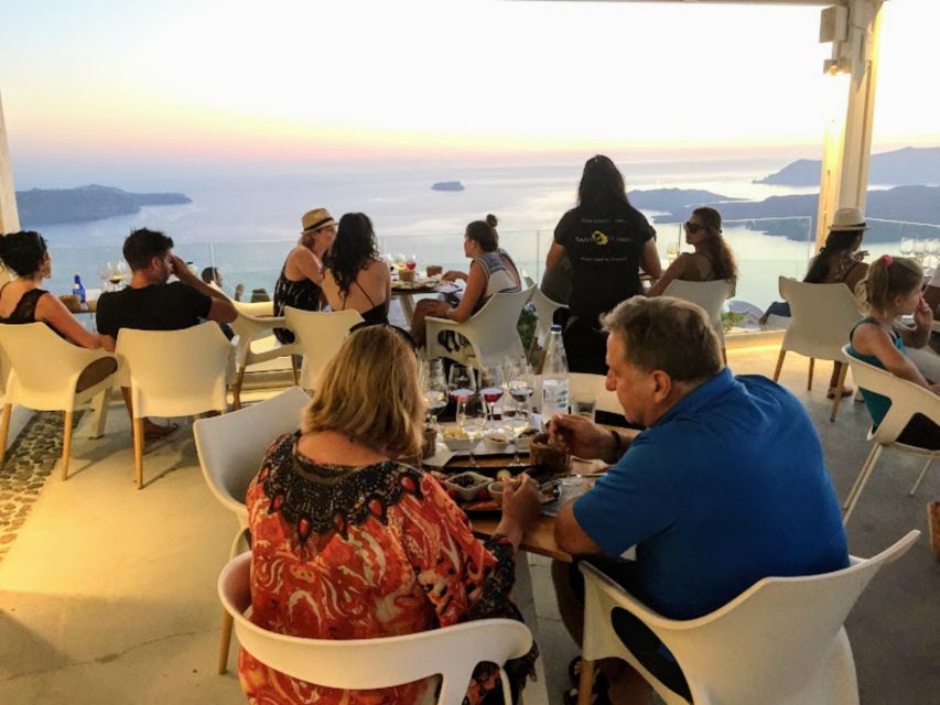 Private Group Visit to Akrotiri & 3 Wineries with Tastings - What your private guide adds to the day