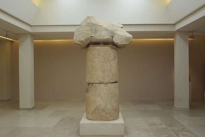 Private Luxury Tour: Marathon – Battle & Run That Changed History - Marathon Tomb and the 192 fallen Athenians