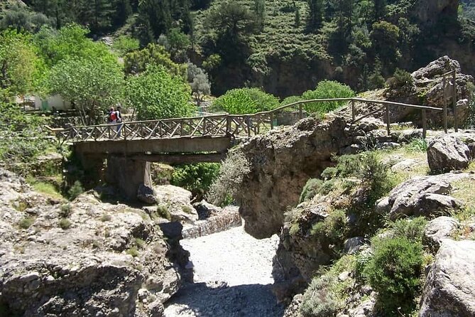 Private Roundtrip Transfer from Chania to Samaria Gorge Park - Walking the 17-kilometer Samaria Gorge