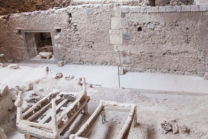 Private Tour: Santorini Highlights with Akrotiri - Perissa and the Black Beach