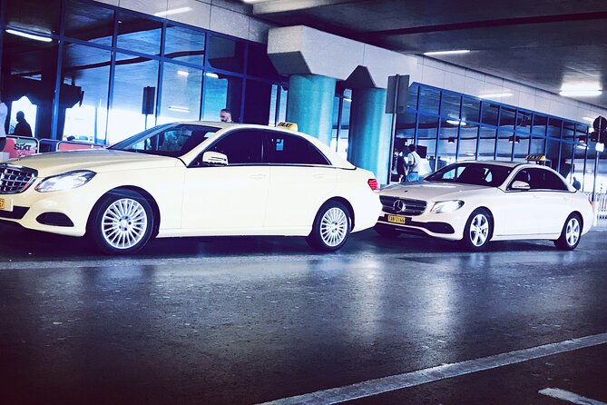 Private transfer from Athens International Airport to ATHENS CITY - The 35-Minute to 1-Hour-10-Minute Ride