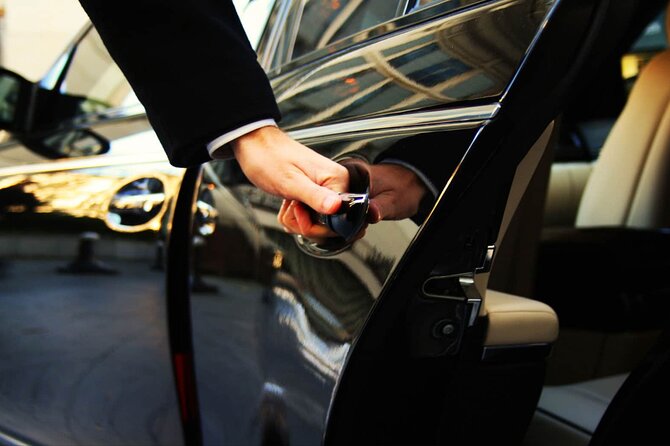 Private Transport Athens Airport to Athens Centre Hotels Vice Versa - A calm first step after landing in Athens