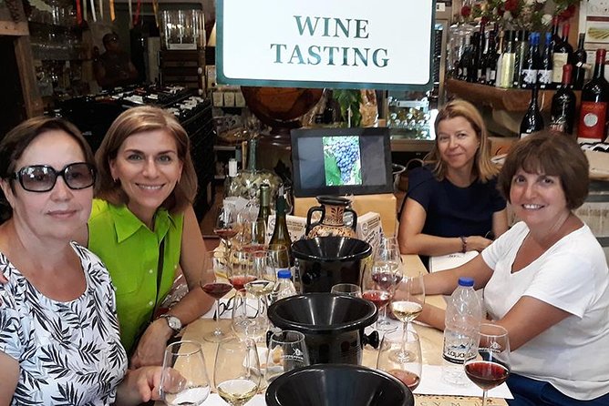 PRIVATE Walking Tour with Lunch and Wine Tasting by a Sommelier - Timing, transport, and the heat factor