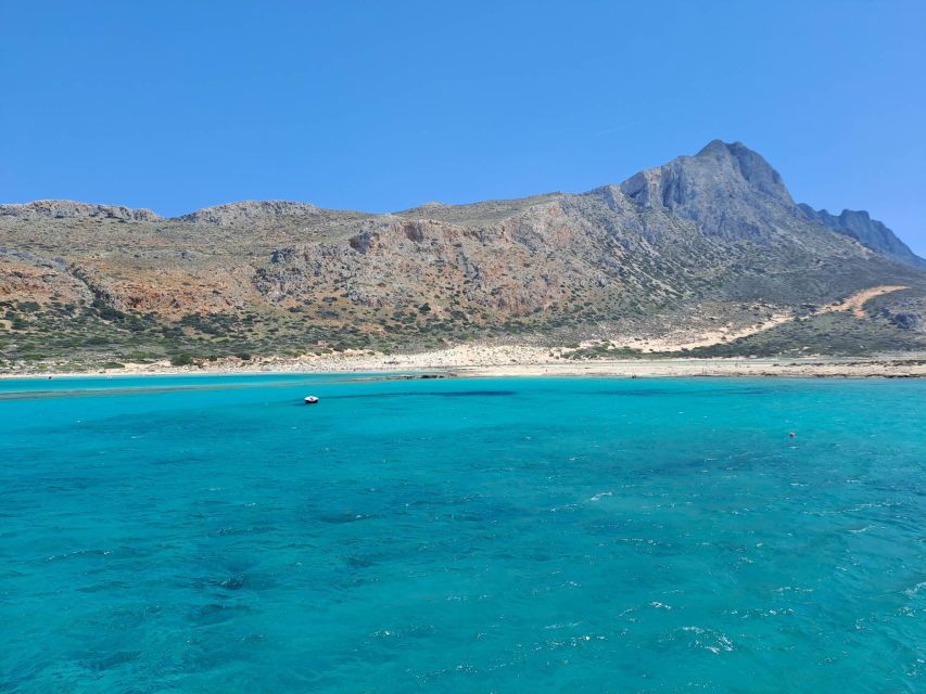 Rethymno: Gramvousa & Balos Lagoon Day Trip with Boat Ticket - Practical packing advice for a long beach day