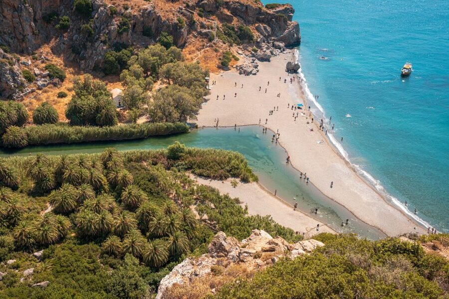 Rethymno: Preveli Beach Damnoni Beach Kourtaliotiko Day Trip - Guides, transport, and day-to-day organization