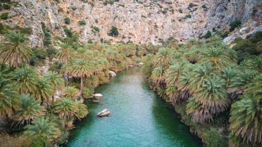 Rethymno: Preveli Beach Damnoni Beach Kourtaliotiko Day Trip - What to pack for the day