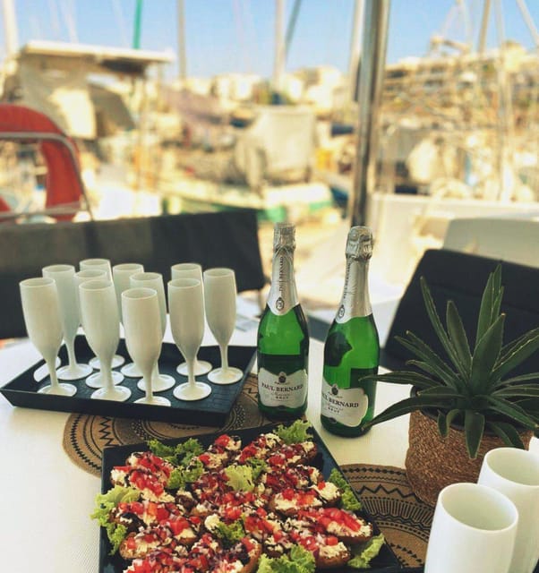 Rethymno: Sunset Catamaran Cruise - Sushi & Open Bar - Why this sunset catamaran works so well