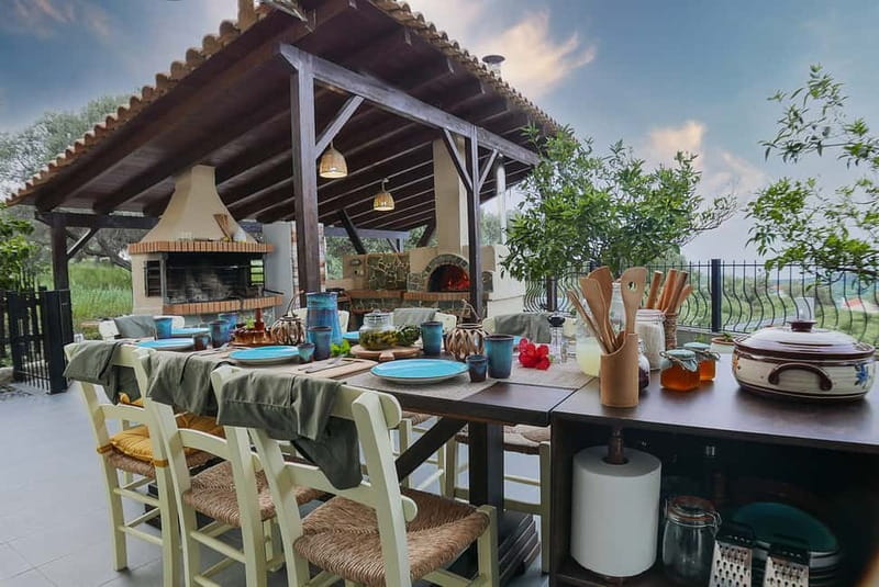 Rethymno: Traditional Cooking Class in a Cretan Village - What you prepare first: dakos, dips, and salads