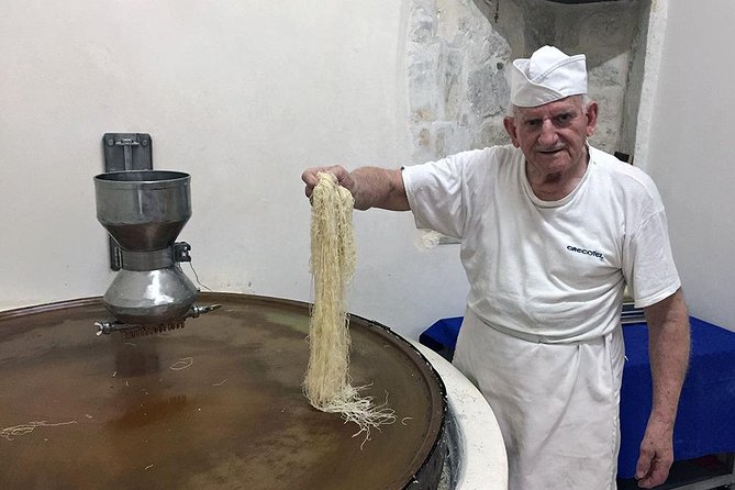 Rethymno Walking & Gastronomy Tour - Lunch at Ali Vafi’s Garden
