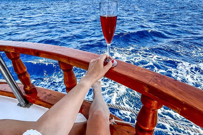 Rhodes Day Cruise (with lunch & unlimited drinks) 5,5 Hours - Food, drinks, and what all-inclusive means here