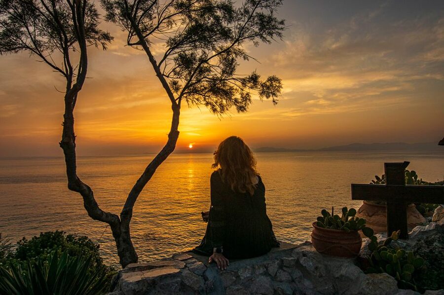 Rhodes: E-bike Highlights Sunset or Morning Photo Tour - Mandraki Harbour and the Colossus site