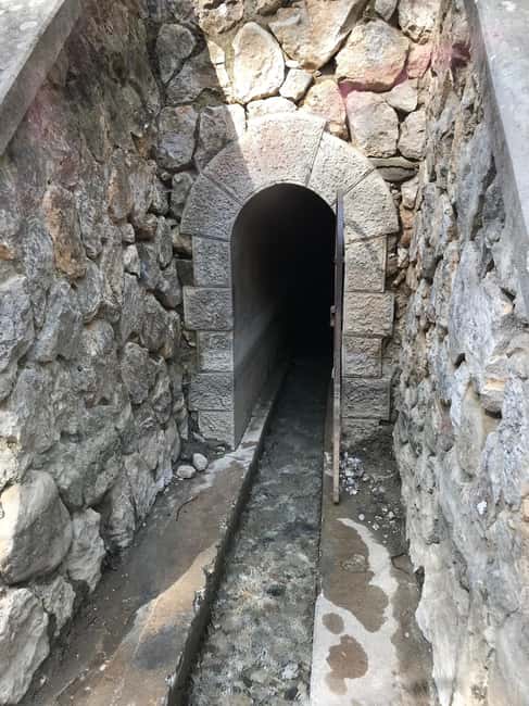 Rhodes: Guided Bus Trip to Lindos Village & Seven Springs - The road to Lindos and the first view