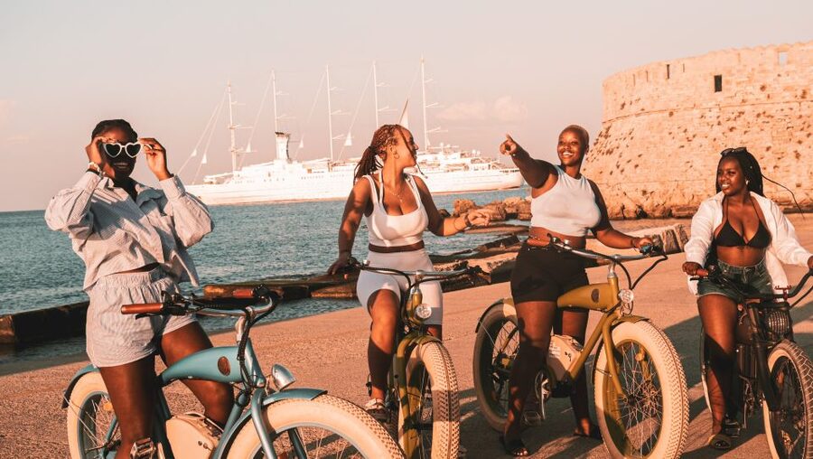 Rhodes: Retro eBike Highlights Tour w/ Personal Photographer - What the photographer adds
