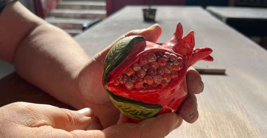 Rhodes Town: Pomegranate Pottery Masterclass - What actually happens during the two hours