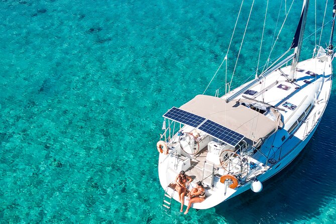 Sailing Cruise to Dia Island with Meal and Water Activities - How the price compares with the experience