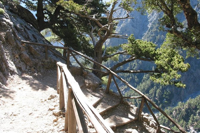 Samaria Gorge Trek: Full-Day Excursion from Rethymno with Guide - Why this Samaria Gorge day trip works