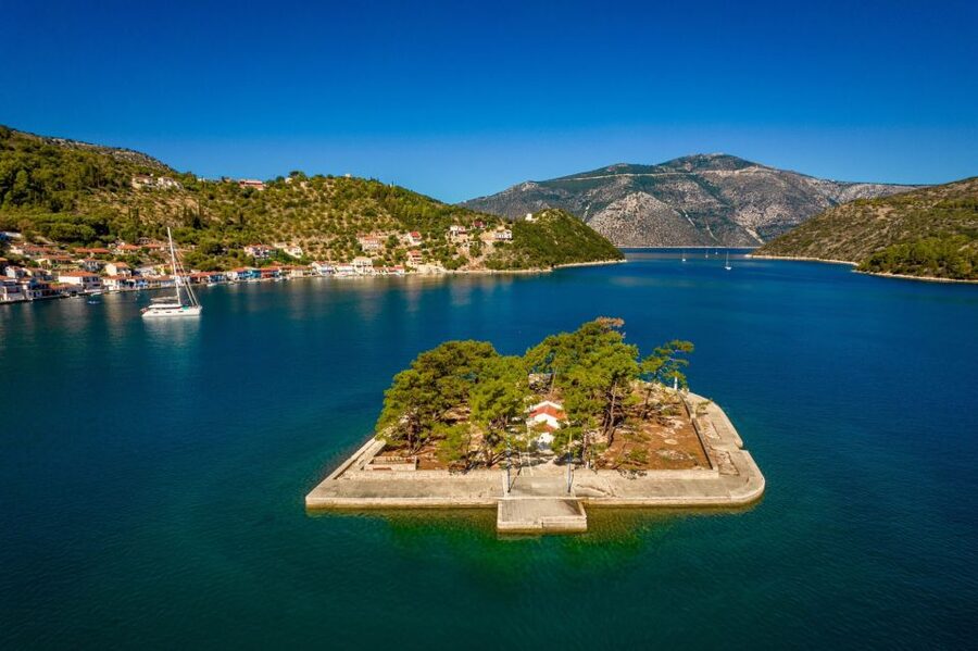 Sami: Ithaca Island Boat Trip with Swimming and Snacks - Pera Pigadi and Nisopoulo: the first swim