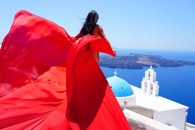 Santorini 2h Private Flying Dress Photoshoot with Transportation - What you receive after the shoot