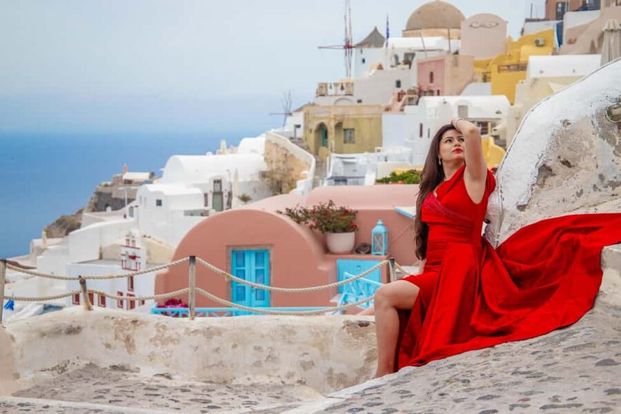 Santorini: 40-Minute Oia Photoshoot - Timing, Heat, and Crowds