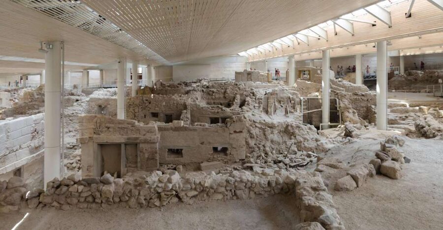 Santorini: Akrotiri Prehistoric City Guided Walking Tour - Walking through a city preserved under pumice