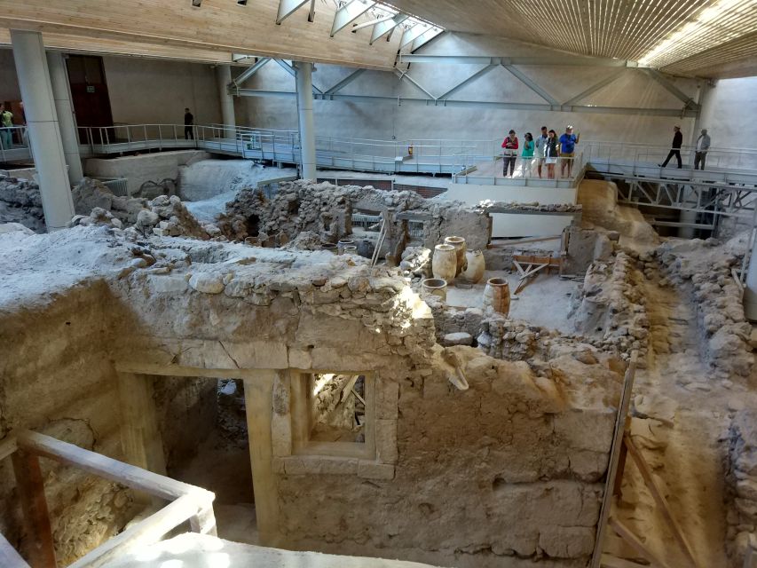 Santorini: Akrotiri Prehistoric City Guided Walking Tour - The private-group question