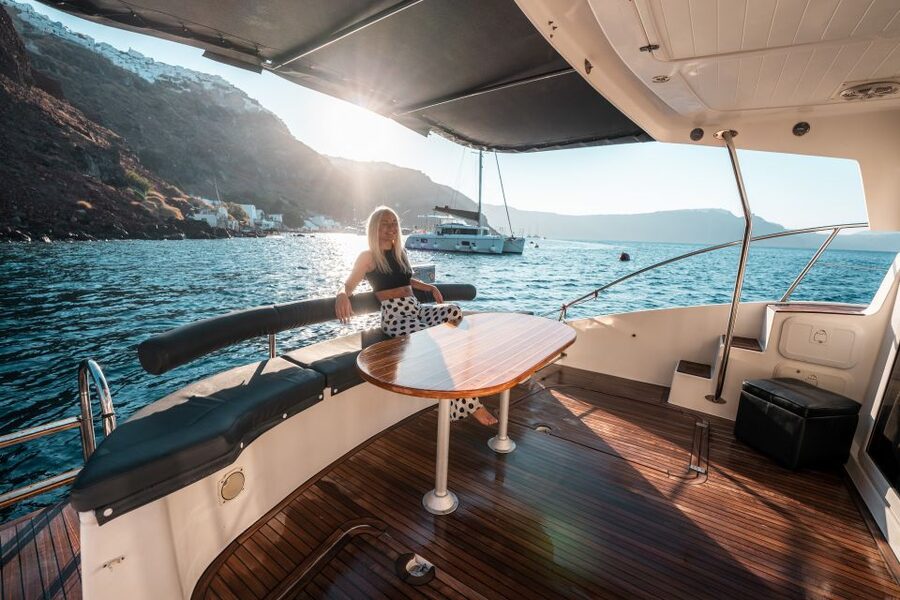 Santorini: Caldera Private Power Catamaran Cruise - Choosing between three, four, and five hours