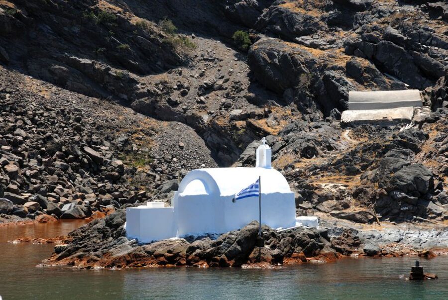 Santorini Caldera: Sunset Cruise with Dinner - Nea Kameni and the rough walk to the crater